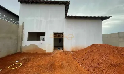 Casa para Venda, Araguari / MG, bairro Jardim Interlagos lll, 3 dormitórios, 1 suíte, 2 banheiros, 3 vagas de garagens