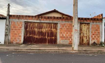 Casa com 2 quartos à venda na Fátima, Araguari 