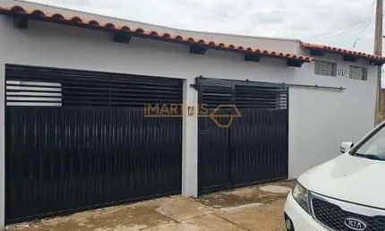 Casa com 2 quartos à venda na Fátima, Araguari 
