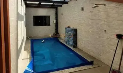 Casa com 3 quartos à venda na Praça Gaioso Neves, Jardim Milenium, Araguari