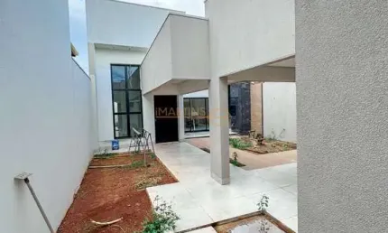 Casa à venda no bairro Jardim Interlagos II - Araguari/MG