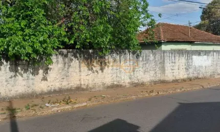 Terreno à venda no Goiás, Araguari 