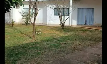 Casa à venda no bairro Jardim Interlagos I - Araguari/MG