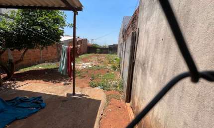 Casa com 1 quarto à venda no Bosque, Araguari 