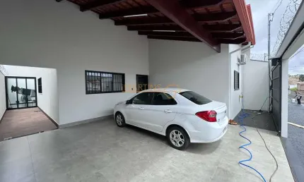 Casa com 3 quartos à venda na 1, Bosque, Araguari
