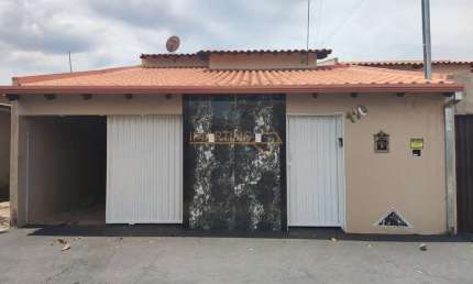 Casa com 3 quartos à venda no Santiago, Araguari 