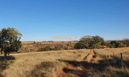 Fazenda à venda na Área Rural de Araguari, Araguari 