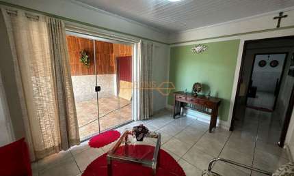 Casa com 2 quartos à venda no Amorim, Araguari 
