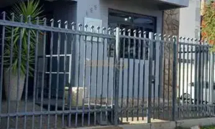 Casa com 4 quartos à venda no Centro, Araguari 