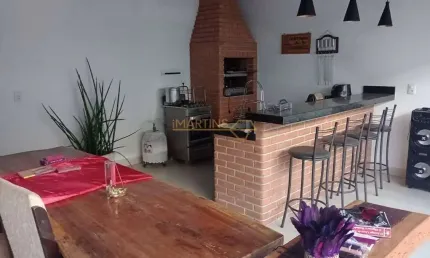 Casa à venda no bairro Jardim Interlagos II - Araguari/MG