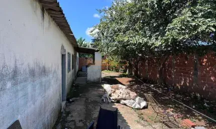 Casa à venda no bairro Goiás (Parte Alta) - Araguari/MG