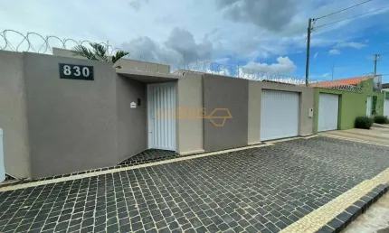 Casa com 3 quartos à venda no Santiago, Araguari 