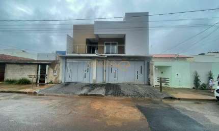 Casa à venda no bairro Jardim Milenium - Araguari/MG