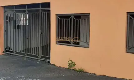Casa com 3 quartos à venda no Centro, Araguari 