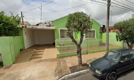 Casa com 3 quartos à venda no Rosário, Araguari 