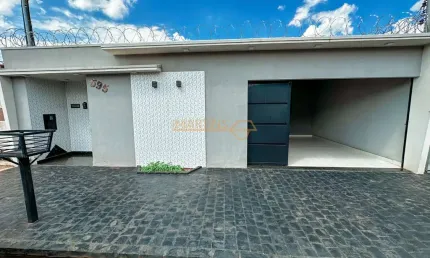 Casa à venda no bairro Parque Flamboyants - Araguari/MG