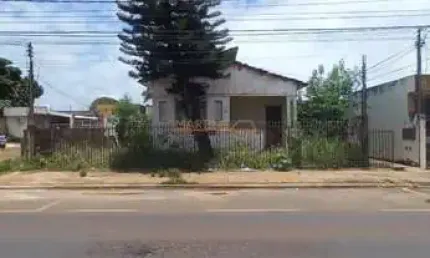 Casa com 1 quarto à venda na Av Belchior De Godoy, Centro, Araguari
