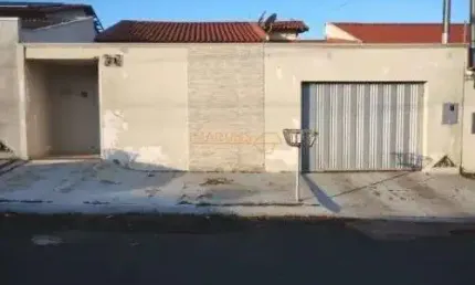 Casa à venda no bairro Parque Flamboyants - Araguari/MG
