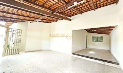 Casa com 4 quartos à venda na 1, Miranda, Araguari