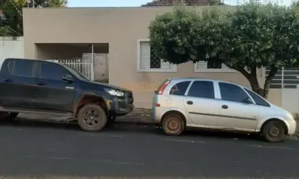 Casa com 3 quartos à venda no Centro, Araguari 