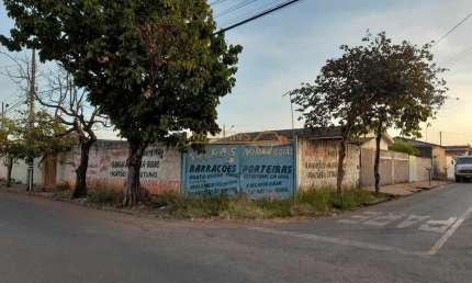 Terreno à venda no Goiás, Araguari 