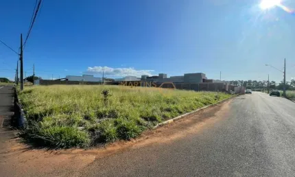 Terreno à venda no Conjunto Ouro Verde, Araguari 