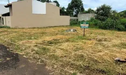Terreno à venda na Praça Gaioso Neves, Sibipiruna, Araguari