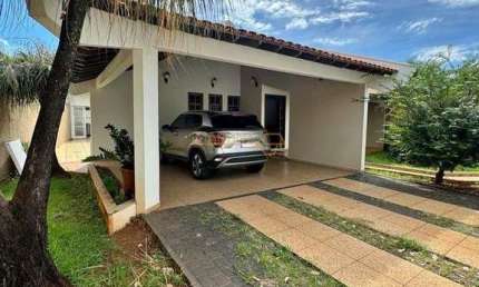 Casa com 3 quartos à venda na Praça Gaioso Neves, Industrial, Araguari