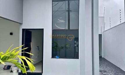 Casa com 3 quartos à venda na Praça Gaioso Neves, Bosque, Araguari