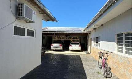 Casa com 7 quartos à venda na Praça Gaioso Neves, Paraíso, Araguari