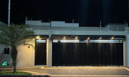Casa com 3 quartos à venda no Sibipiruna, Araguari 