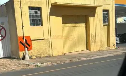Terreno à venda no Centro, Araguari 