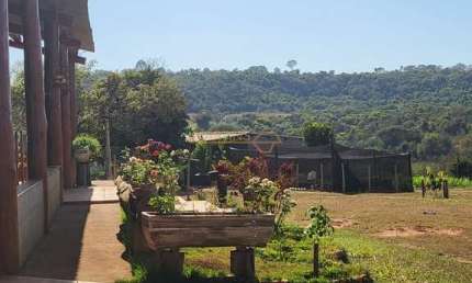 Fazenda à venda na Praça Gaioso Neves, Centro, Araguari