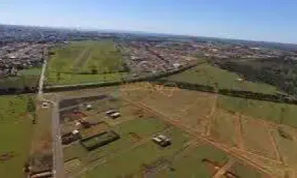 Terreno à venda na Praça Gaioso Neves, Centro, Araguari