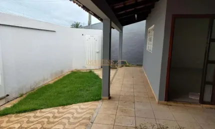 Casa com 3 quartos à venda no Aeroporto, Araguari 