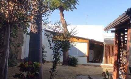 Casa com 6 quartos à venda na Praça Gaioso Neves, Centro, Araguari