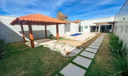 Casa com 3 quartos à venda no Miranda, Araguari 