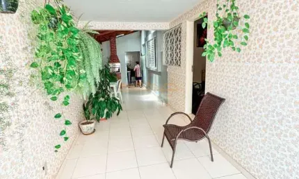 Casa com 3 quartos à venda no Centro, Araguari 