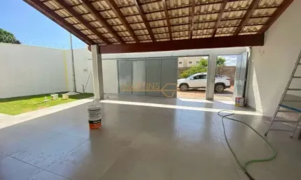 Casa com 3 quartos à venda na Praça Gaioso Neves, Paraíso, Araguari