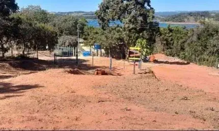 Terreno à venda na Praça Gaioso Neves, Centro, Araguari