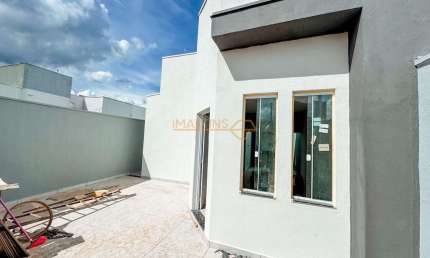 Casa com 3 quartos à venda no Santiago, Araguari 