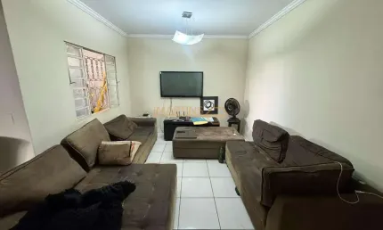 Casa com 3 quartos à venda no Industrial, Araguari 