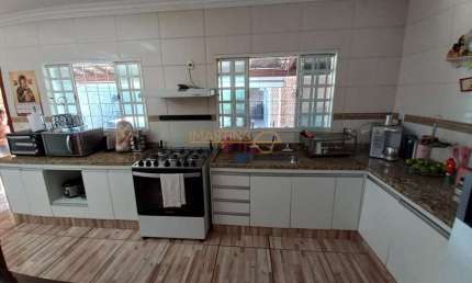 Casa com 5 quartos à venda na Rua Antônio Lemos da Silva, Goiás, Araguari