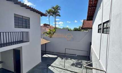 Casa com 4 quartos à venda na Rua Antônio Lemos da Silva, Bosque, Araguari