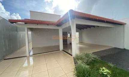 Casa com 3 quartos à venda na Rua Antônio Lemos da Silva, Centro, Araguari