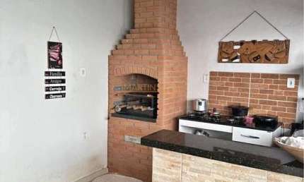 Casa com 3 quartos à venda na Rua Antônio Lemos da Silva, Santiago, Araguari