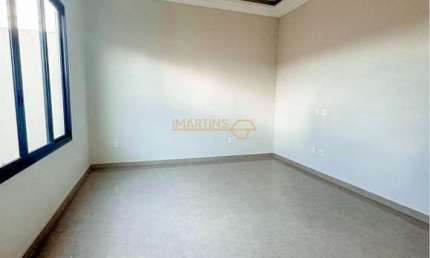 Casa nova, moderna e com acabamento de alto padrão!