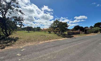 Pavilhão/Galpão para alugar no bairro Parque Flamboyants - Araguari/MG
