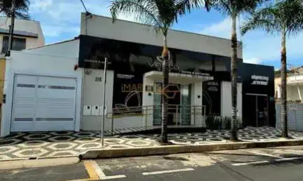 Casa comercial à venda no Centro, Araguari 