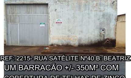 Pavilhão/Galpão para alugar no bairro Beatriz - Araguari/MG